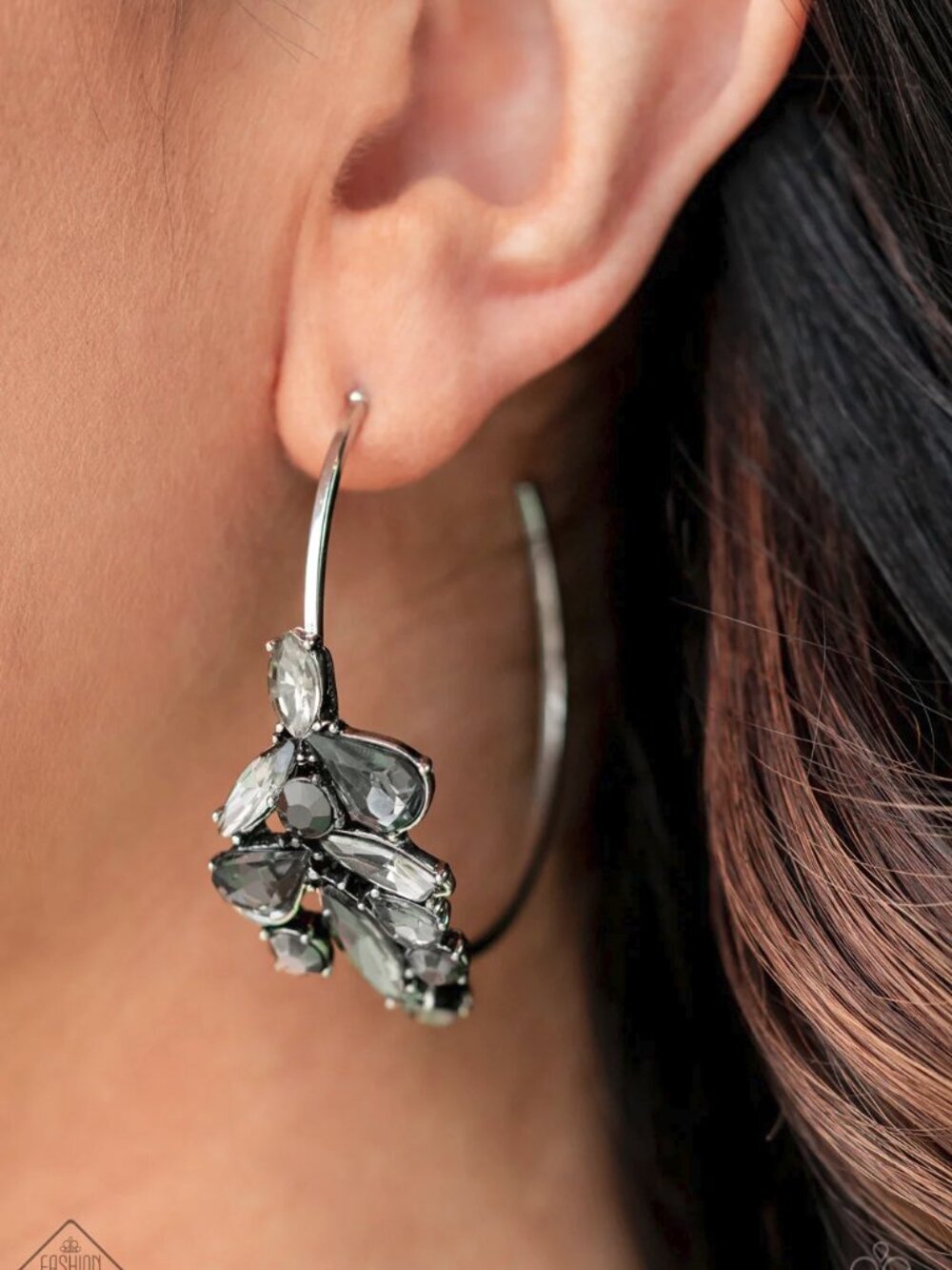 Paparazzi Jewelry Accessories - Arctic Attitude - Silver Earrings - Vintage